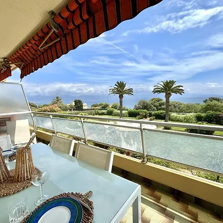 2 Pieces Le Versailles Sanguinaires Apartmán